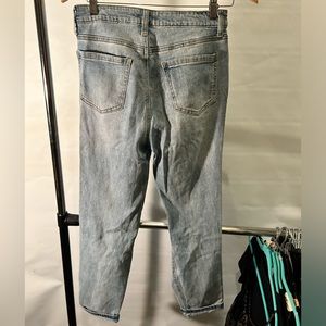 Cotton jeans with holes